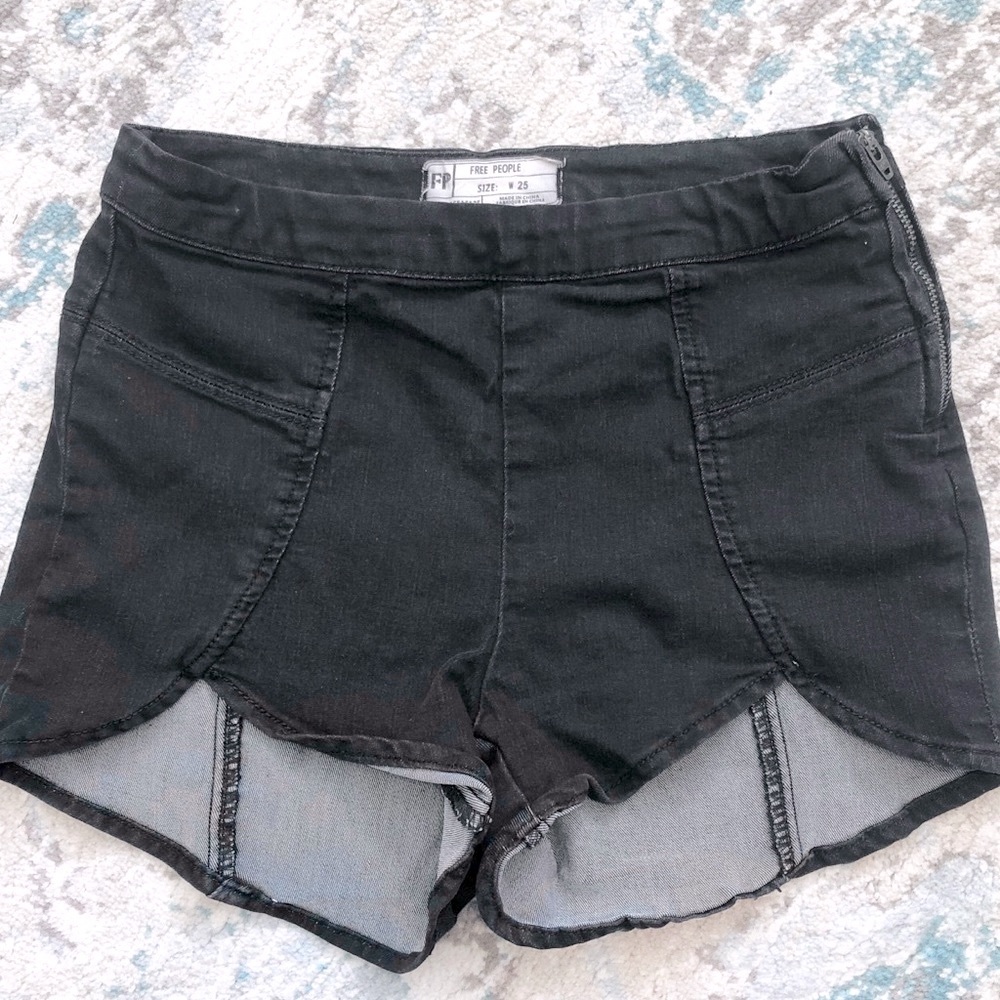 Free People // Shorts